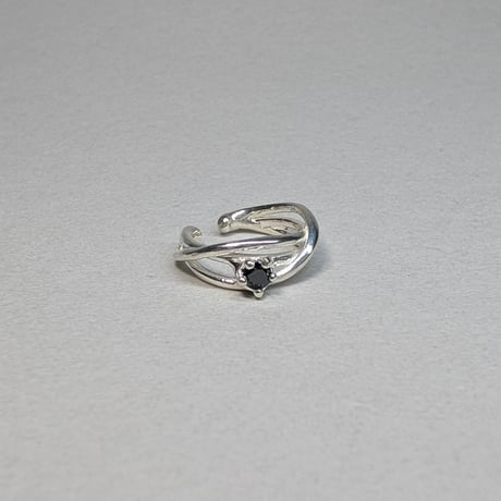 TE3/1B Silver Ear cuffs (Onyx)
