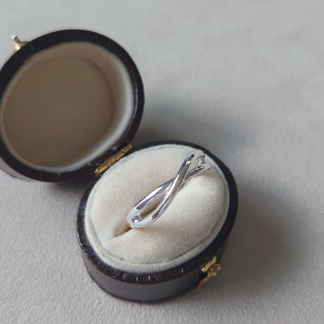 21R57 Silver Ring (Cross Design)