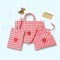 サイズが変更できる！】入園・入学グッズ （いちご）3点セット | Pon