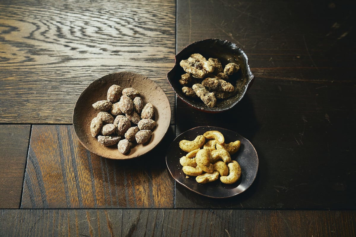 ORIENTAL NUTS CASHEW NUT〈lime leaves & chili〉 |