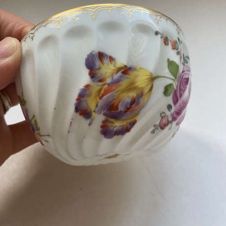 19世紀　磁器製　カップ&ソーサー　ポリクローム　花柄　ハンドペイント