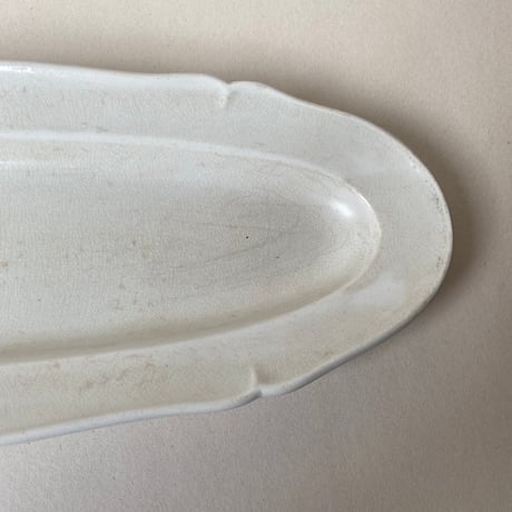 １８９２年　リュネヴィル　プチ　プラ・ア・ポワソン　花リム　白い陶器