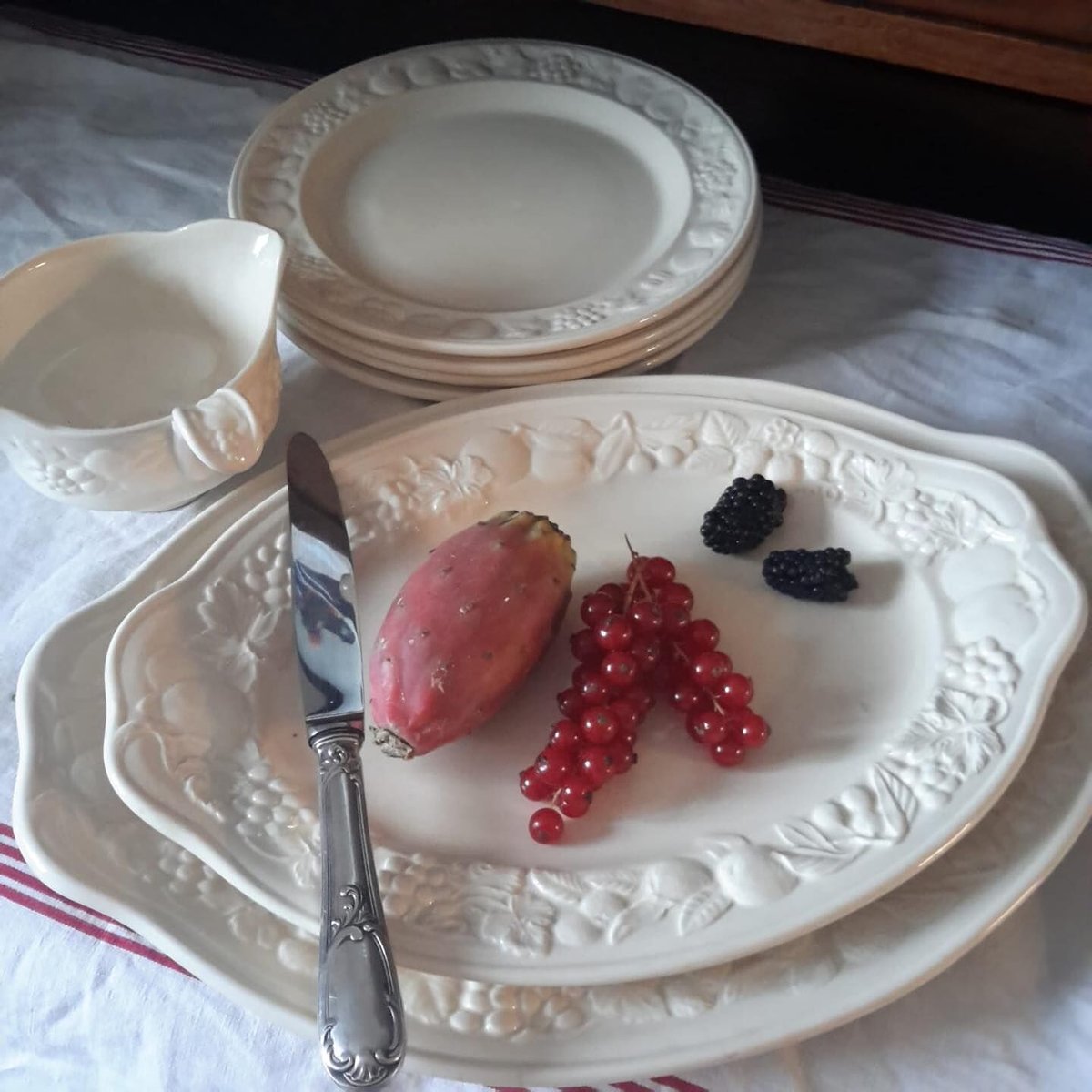 アンティーク食器　レア物！【フランス・イギリス　ウィンザー窯等】3客セット値下げ アンティーク食器 レア物！【フランス・イギリス ウィンザー窯等】3客