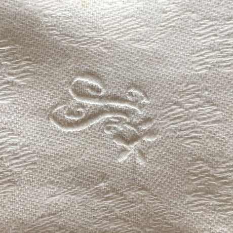 1940年代 ナプキン コットン レッドライン イニシアル刺繍入り
