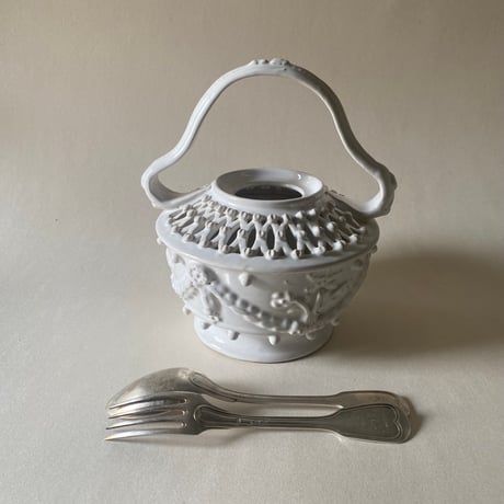 C 20世紀中期　マリコルヌ　エミール・テシエ　ポプリ(蓋なし)　白い陶器　アジュレ