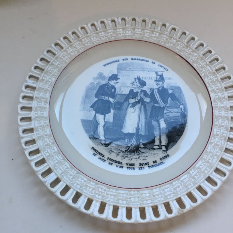 19世紀 リュネヴィル おしゃべりなお皿 誕生月占い レース皿 1
