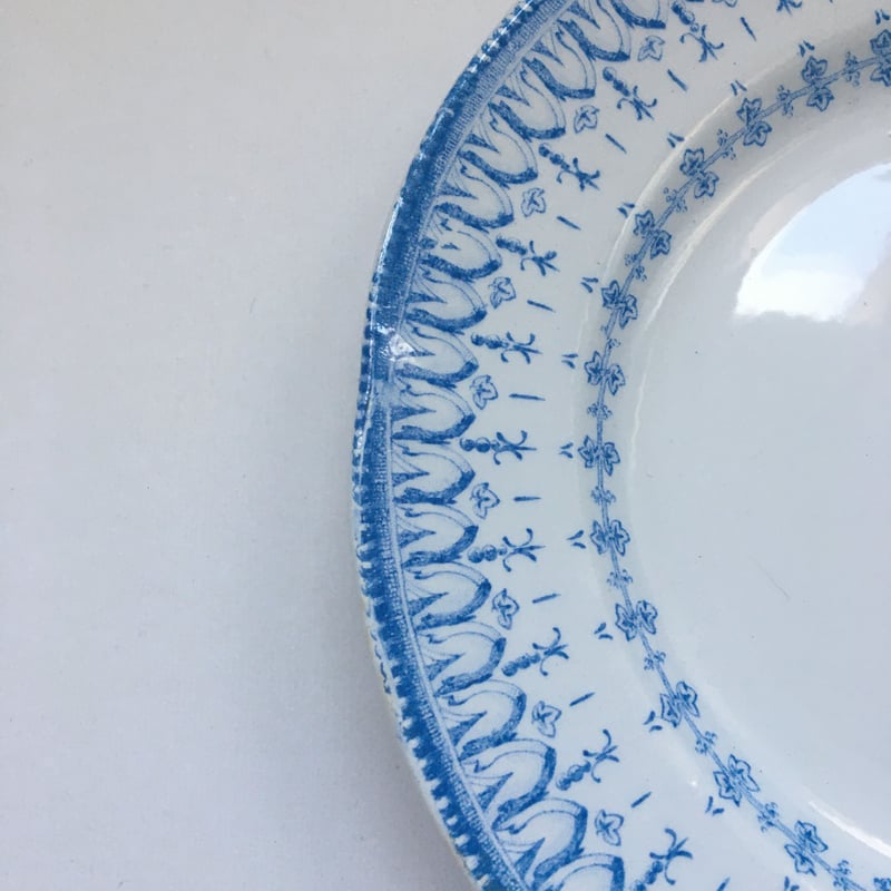 クレイユモントロー アンリ2世 アンティーク 大皿① 【公式通販】