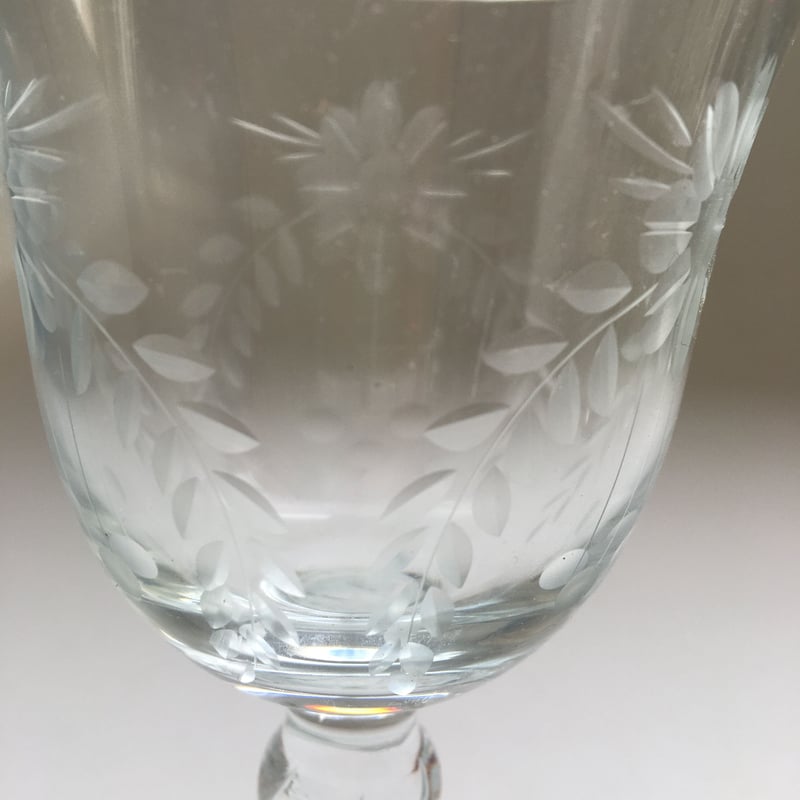 アンティーク　カットガラスの器　お花の形 1930年代 クリスタル カットグラス ワイン・グラス お花