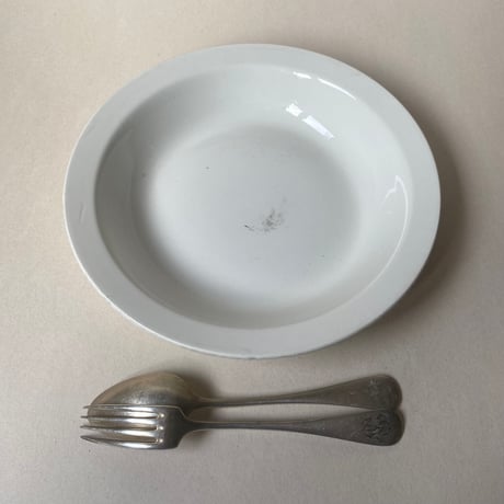 １９世紀　ショワジー・ル・ロワ　プラ・クル　白い陶器