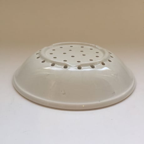 パソワール　水切り　プレート　白陶器