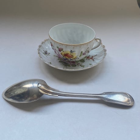 19世紀　磁器製　カップ&ソーサー　ポリクローム　花柄　ハンドペイント