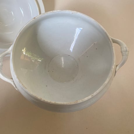 19世紀後半　サンタマン　アマージュ　スーピエール　白い陶器　アーティチョーク・モチーフ