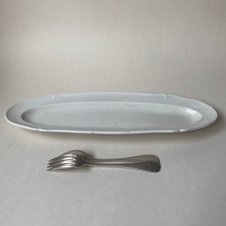 １８９２年　リュネヴィル　プチ　プラ・ア・ポワソン　花リム　白い陶器