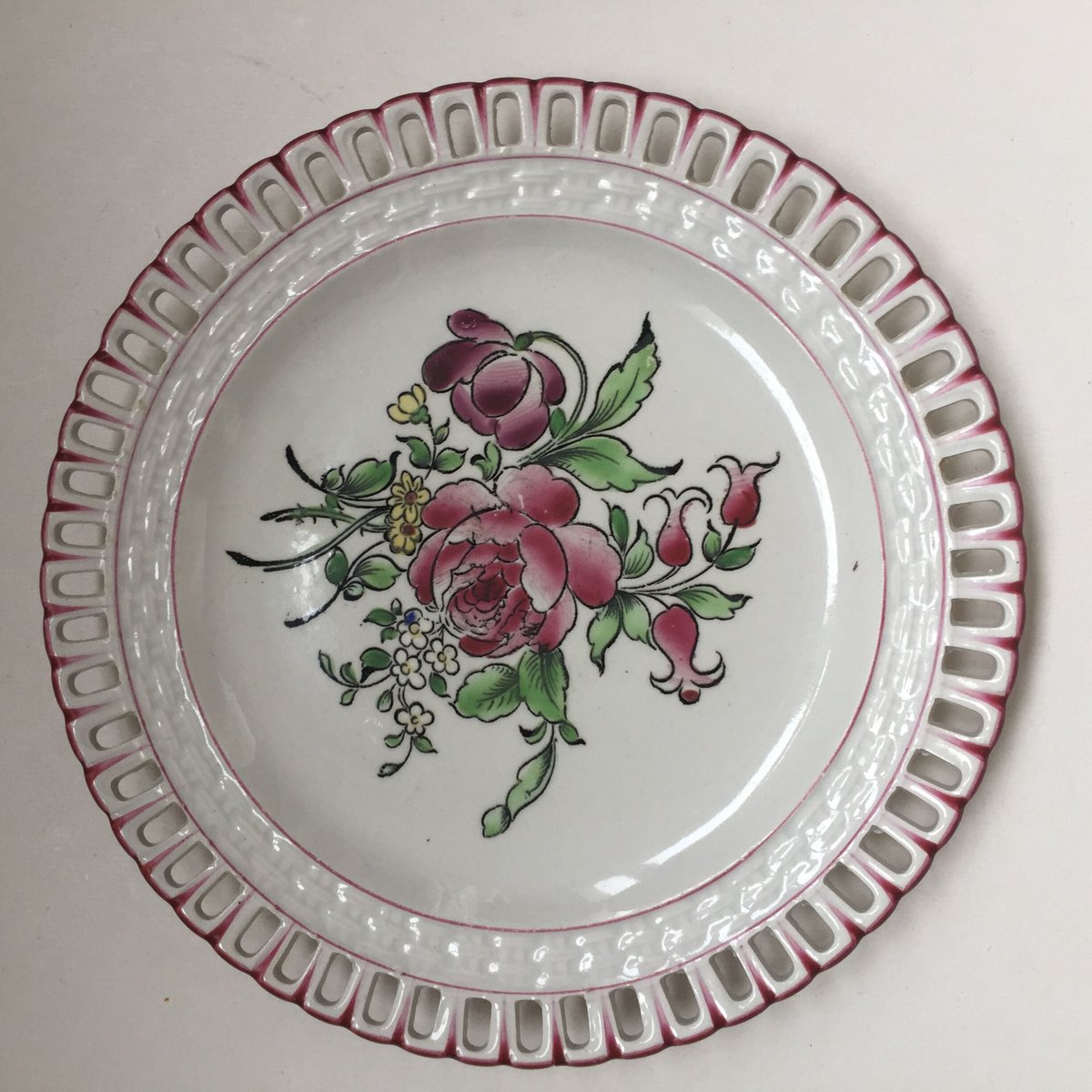 希少　Luneville パニエ　デザート皿　薔薇とチューリップ皿おまとめ 希少 Luneville パニエ デザート皿 薔薇とチューリップ皿お