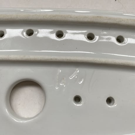 19世紀　オーヴァル型　プラ・ア・ポワソン　白磁