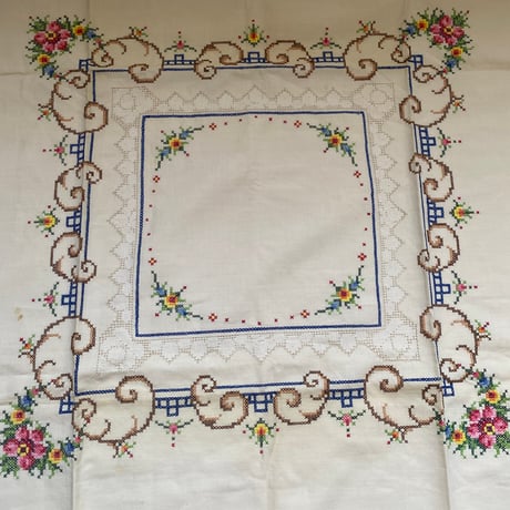 1950年代　プチ・ナップとセルヴィエット　コットン　マルチカラー刺繍