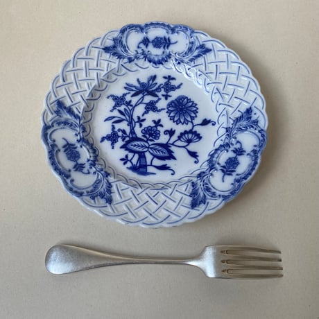 19世紀　イギリス　ブラウン・ウエストヘッド・ムーア　ディナー・プレート　レリーフとプリント