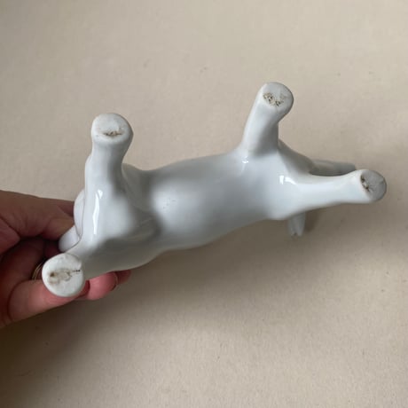 20世紀後半　アピリコ？　ポタレ　子うし型　白磁