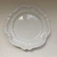20世紀後半　ムスティエ　アトリエ・ラリエ　ディナープレート　花リム　白　Bランク