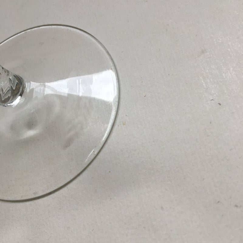 アンティーク　カットガラスの器　お花の形 1930年代 クリスタル カットグラス ワイン・グラス お花