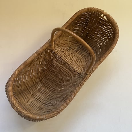 20世紀後半　パニエ　収穫かご　やなぎ製　ピーナッツがた　3