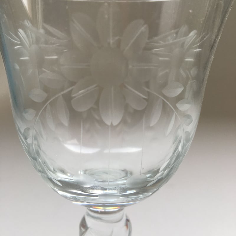 アンティーク　カットガラスの器　お花の形 1930年代 クリスタル カットグラス ワイン・グラス お花