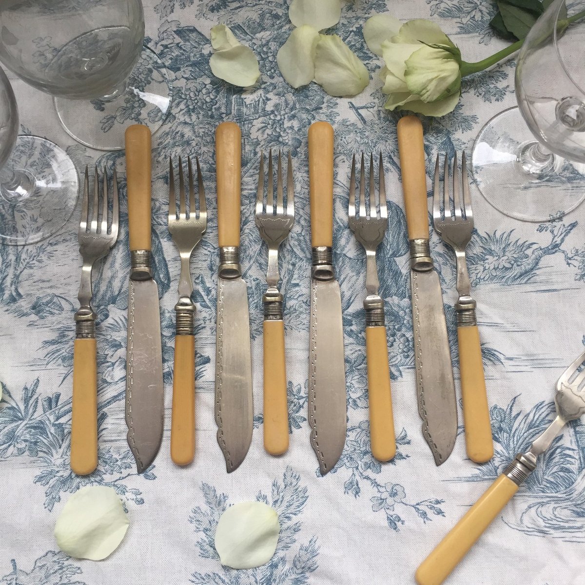 シルバーお魚用、 ナイフ、フォク13個