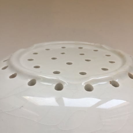 パソワール　水切り　プレート　白陶器