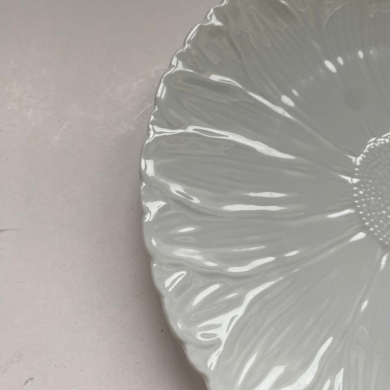 20世紀中期 リモージュ デザートプレート マーガレット・レリーフ 白磁