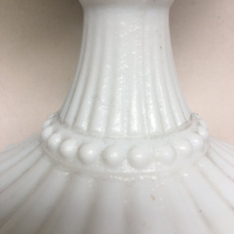 1920年代 オパリン ミルク・ガラス ボンボニエール (蓋無し