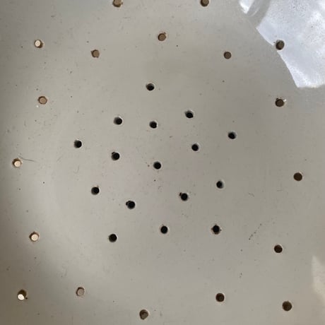 19世紀　サルグミンヌ？　アシエット・パソワール　白い陶器
