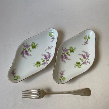 1900年代　リモージュ　J.B.T et cie　ベルポー　ラヴィエ　リラとブール・ド・ネージュ柄　1−２