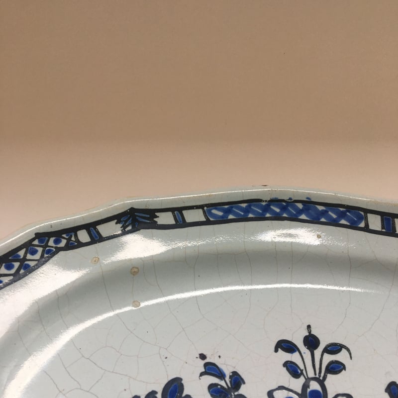 18世紀 ルーアン キュ・ノワール 花籠柄 プレート | campagne à paris v