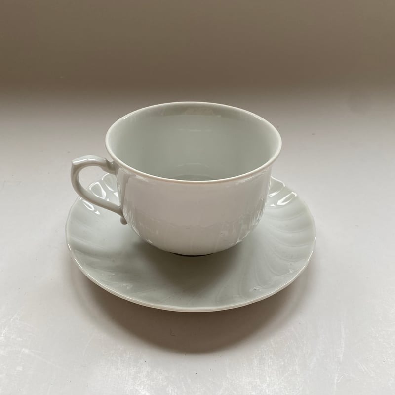 ゼルトマン・ヴァイデン レジナ ティーカップ&ソーサー 白磁