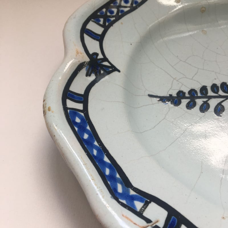 18世紀 ルーアン キュ・ノワール 花籠柄 プレート | campagne à paris v