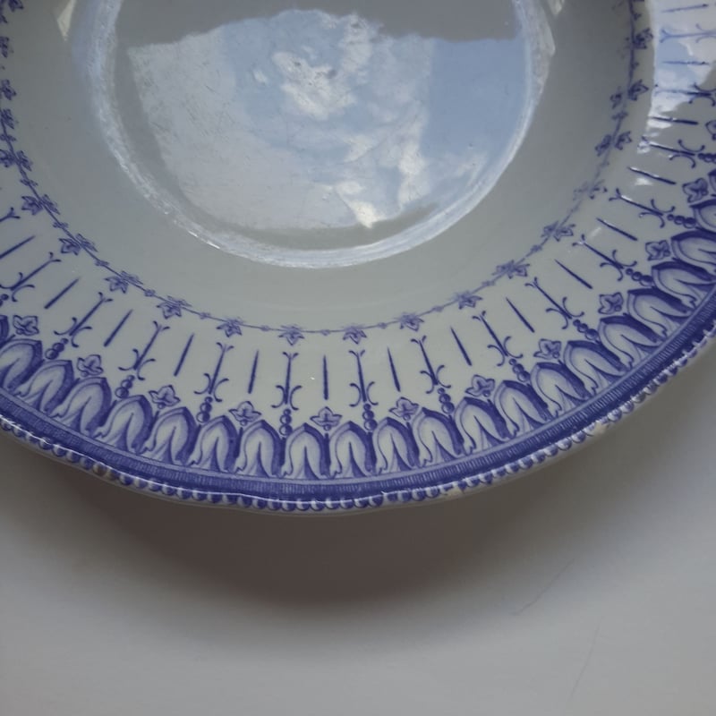 フランス/クレイユ・エ・モントロー/ 19世紀後期/フローラル深皿