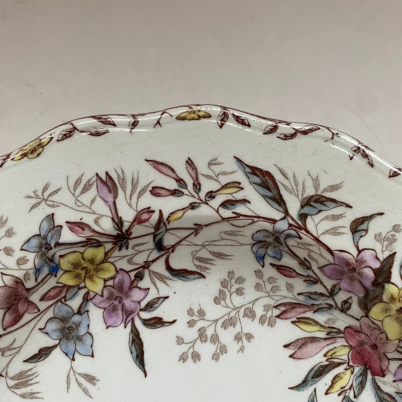 1890年代製 フランス クレールフォンテーヌ窯のポンパドゥールプレート33cm 1890年代製 フランス クレールフォンテーヌ窯のポンパドゥール