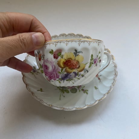 19世紀　磁器製　カップ&ソーサー　ポリクローム　花柄　ハンドペイント