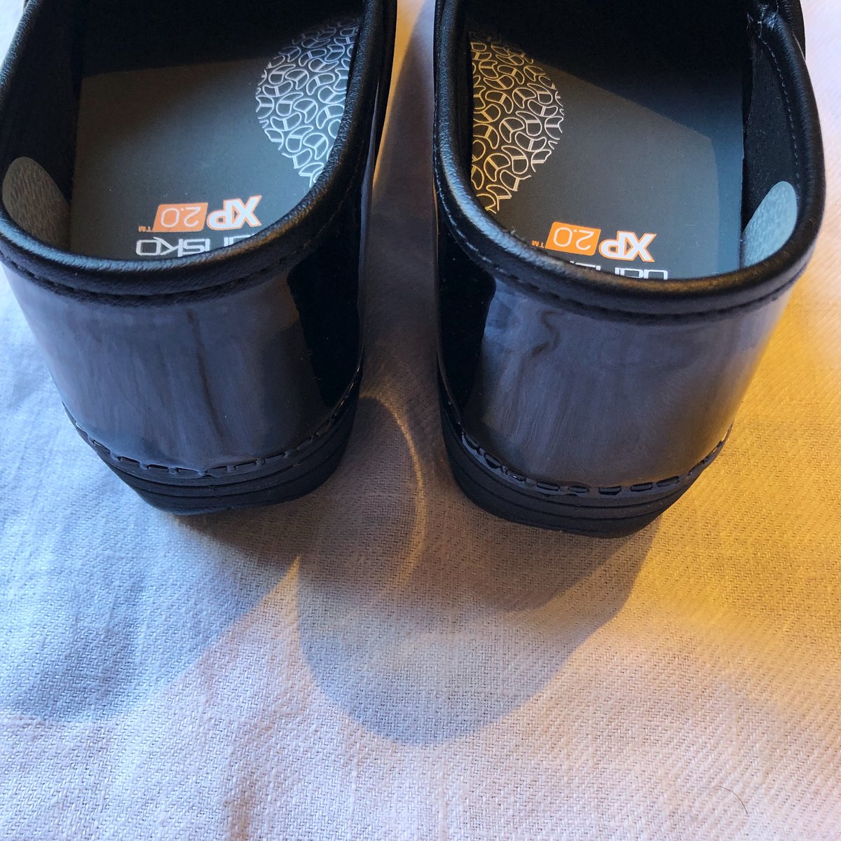 DANSKO ダンスコ XP 2.0 Patent Black エナメル サボ | Havane