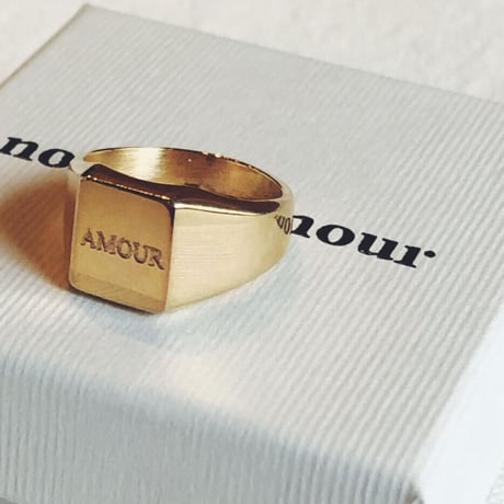 Nouvel Amour ヌーベルアムール　AMOURスクエアリング