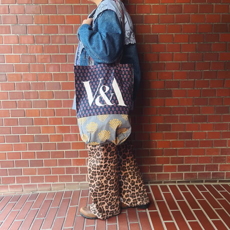 V&A ヴイクトリア＆アルバートミュージアム パッチワークエコバッグ