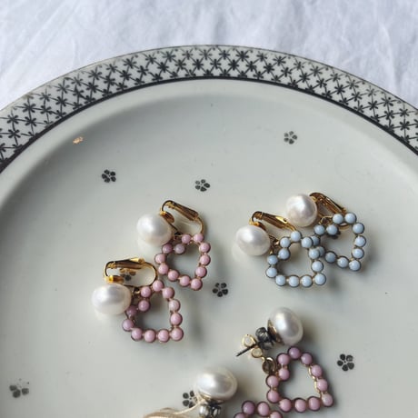 HUE ヒュー　　vintage heart catch pierced earrings【Pearl】