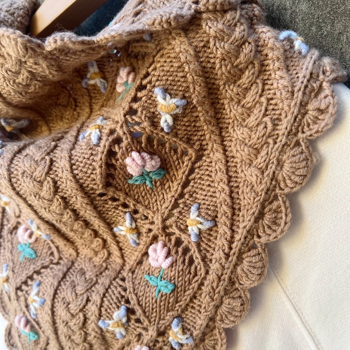 Michaela Buerger ミカエラ ビュルガー ハンドニットバブーシュカ | Havane