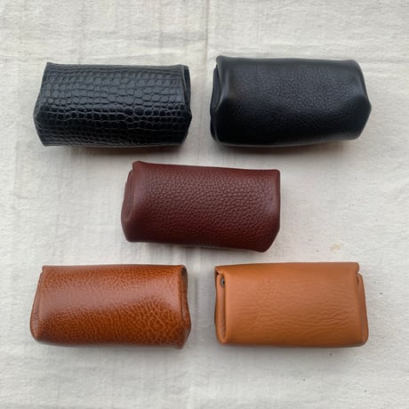 Eric Govin エリックゴヴァン  レザーお財布（しっかりタイプ）ブラック・ブラウン