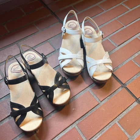 Dansko  ダンスコ　SEASON  サンダル　＜定番カラー＞