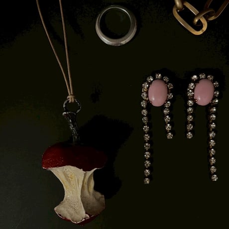 HUE ヒュー Comet pierced earrings【Pink】