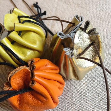 Eric Govin エリックゴヴァン  レザーミニポシェット(ゴールド・イエロー・オレンジ)