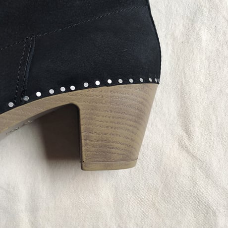Dansko  ダンスコ  SARAH スタッズショートブーツ