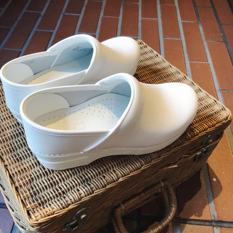 dansko ホワイト クロッグサンダル DANSKO ダンスコ PROFESSIONAL White Box Leather | Ha