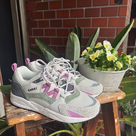 KARHU カルフ  FUSION2.0   スニーカー